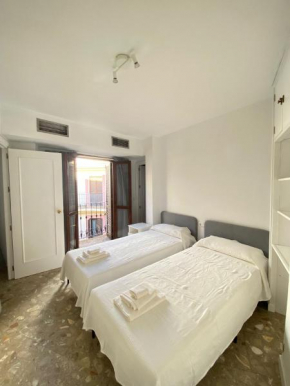 Luminoso y céntrico apartamento La Campana, Seville